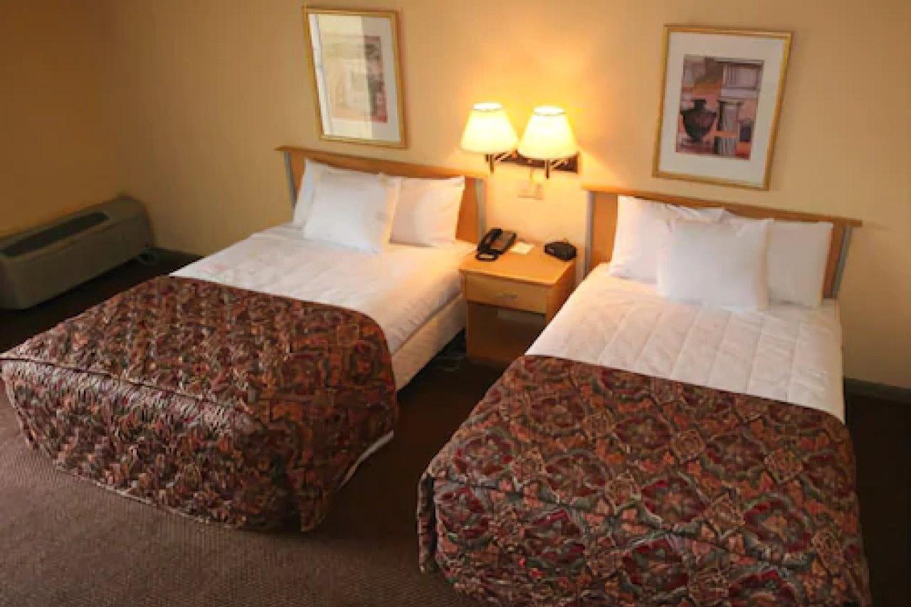 Knights Inn Six Flags Lodge West Oda fotoğraf