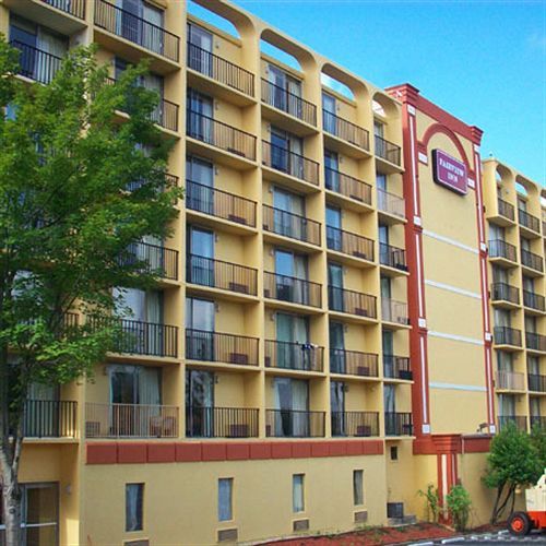 Knights Inn Six Flags Lodge West Dış mekan fotoğraf